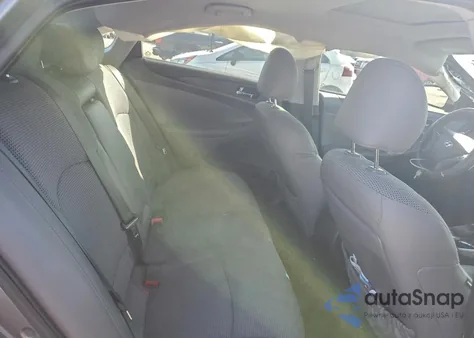 2013 Hyundai Sonata Se z USA, uszkodzony, nr VIN 5NPEC4AC7DH680369